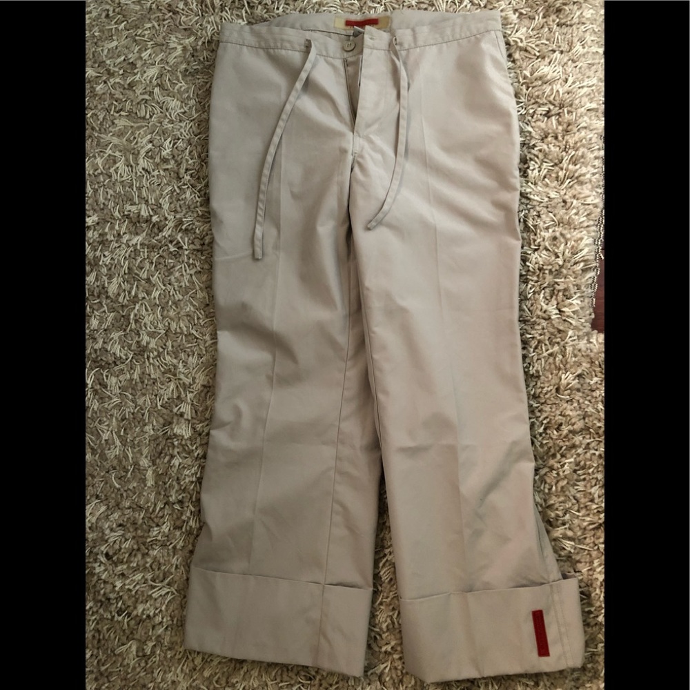 NWTs khaki cropped pants by Guess.